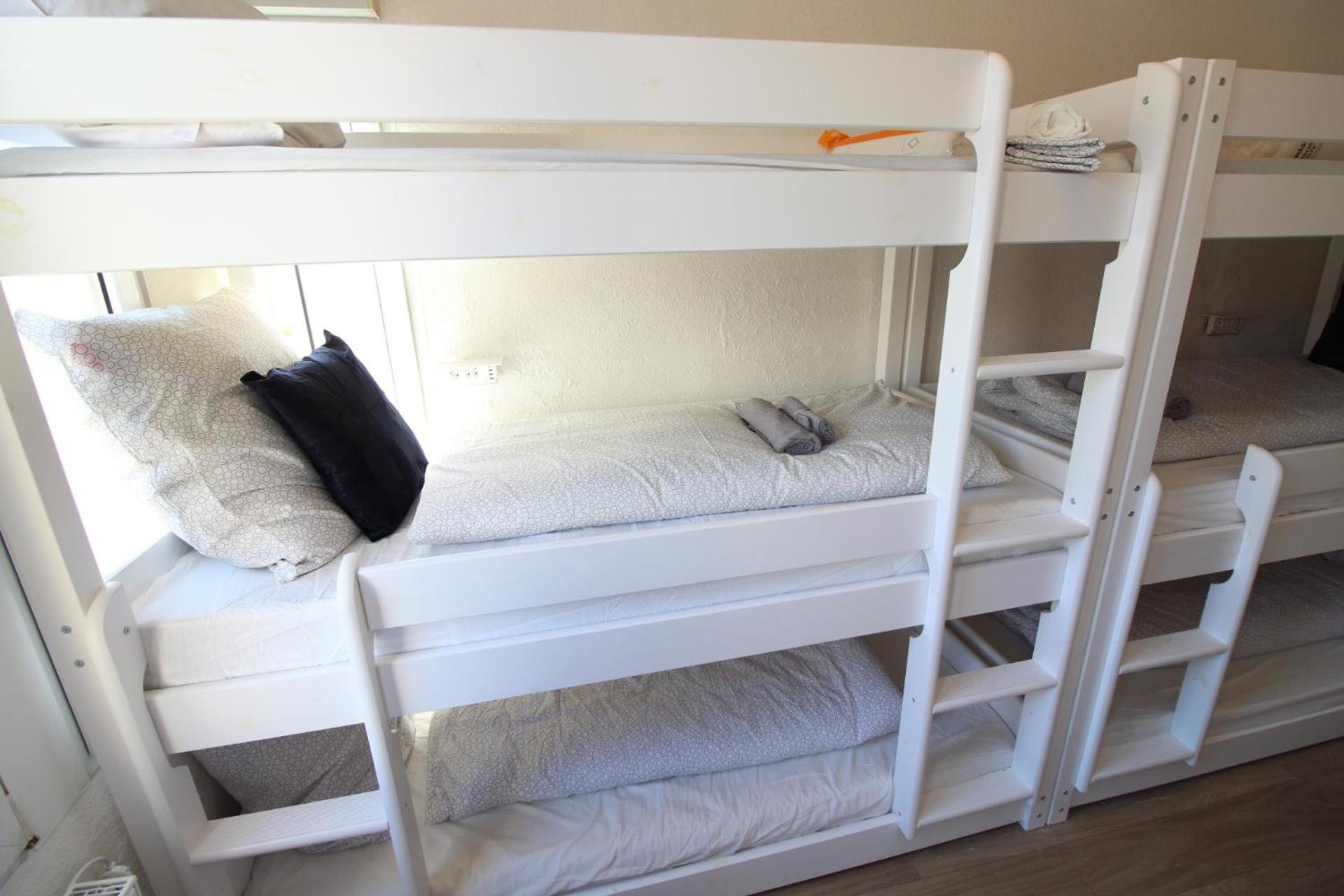Hotel Zentrum - Komplettes Zimmer, Hochbett, Android Tv & Eigenem Bad - Perfekt Fuer Familien & Gruppen *