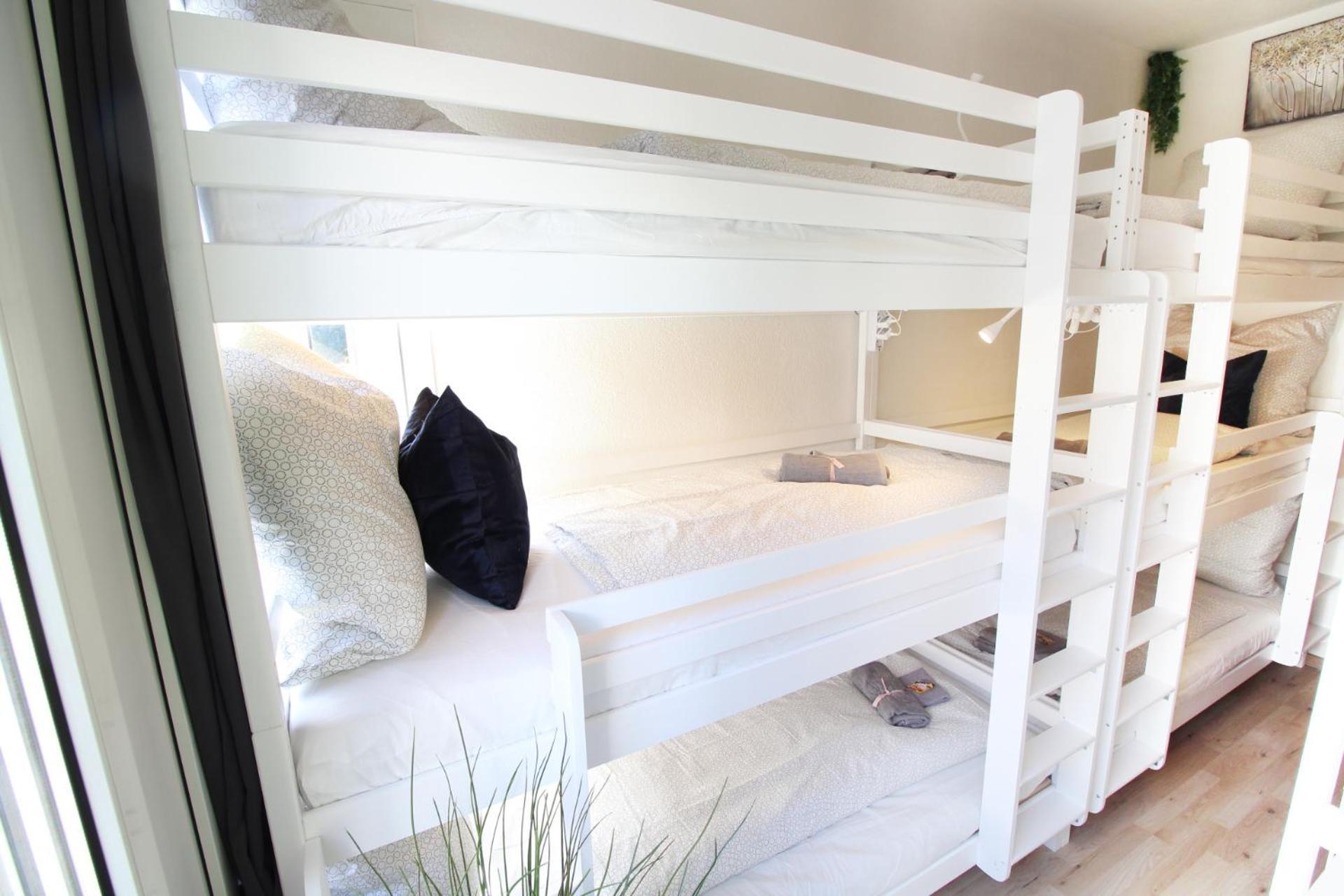 Zentrum - Komplettes Zimmer, Hochbett, Android Tv & Eigenem Bad - Perfekt Fuer Familien & Gruppen Hotel