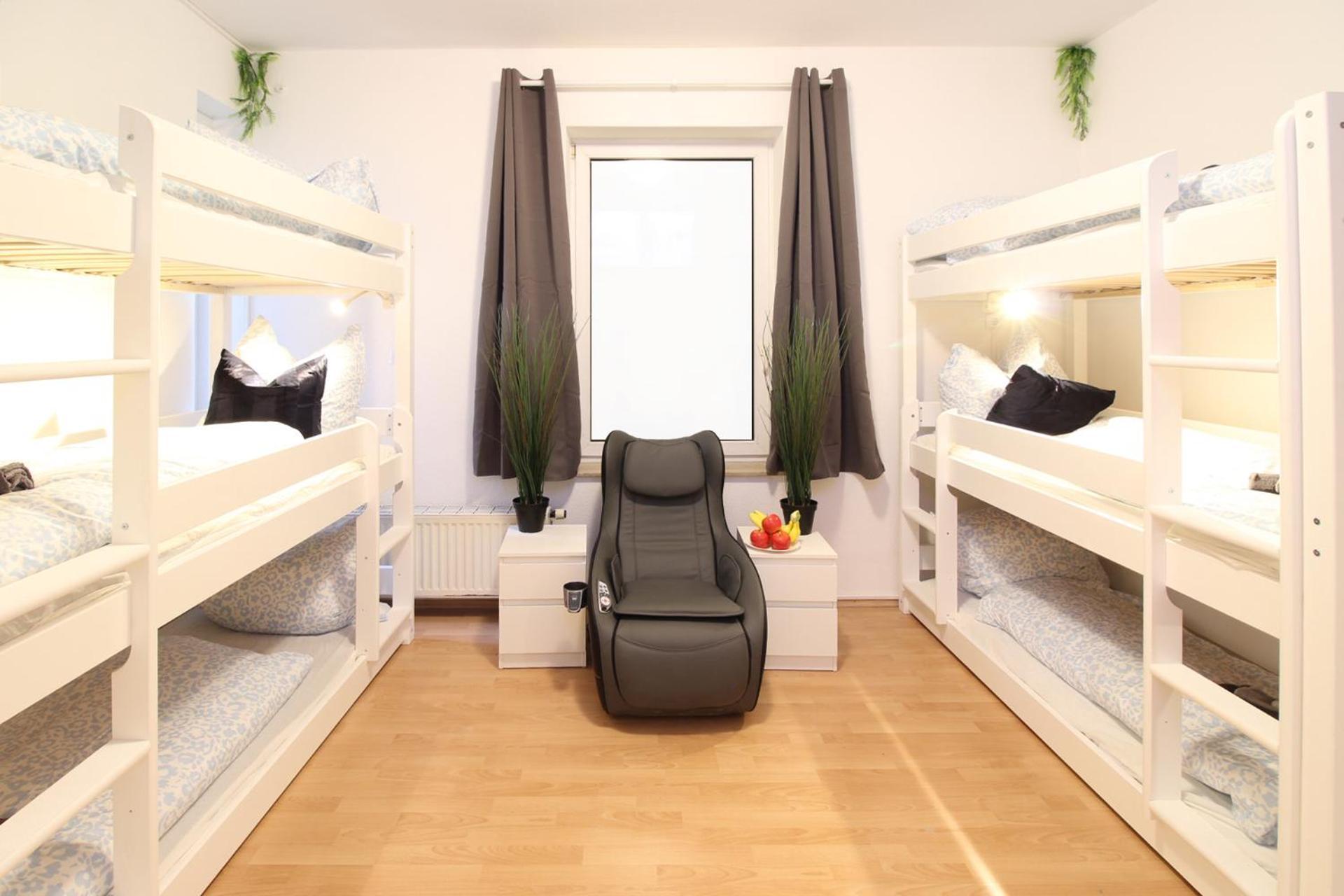 Zentrum - Komplettes Zimmer, Hochbett, Android Tv & Eigenem Bad - Perfekt Fuer Familien & Gruppen Ulm
