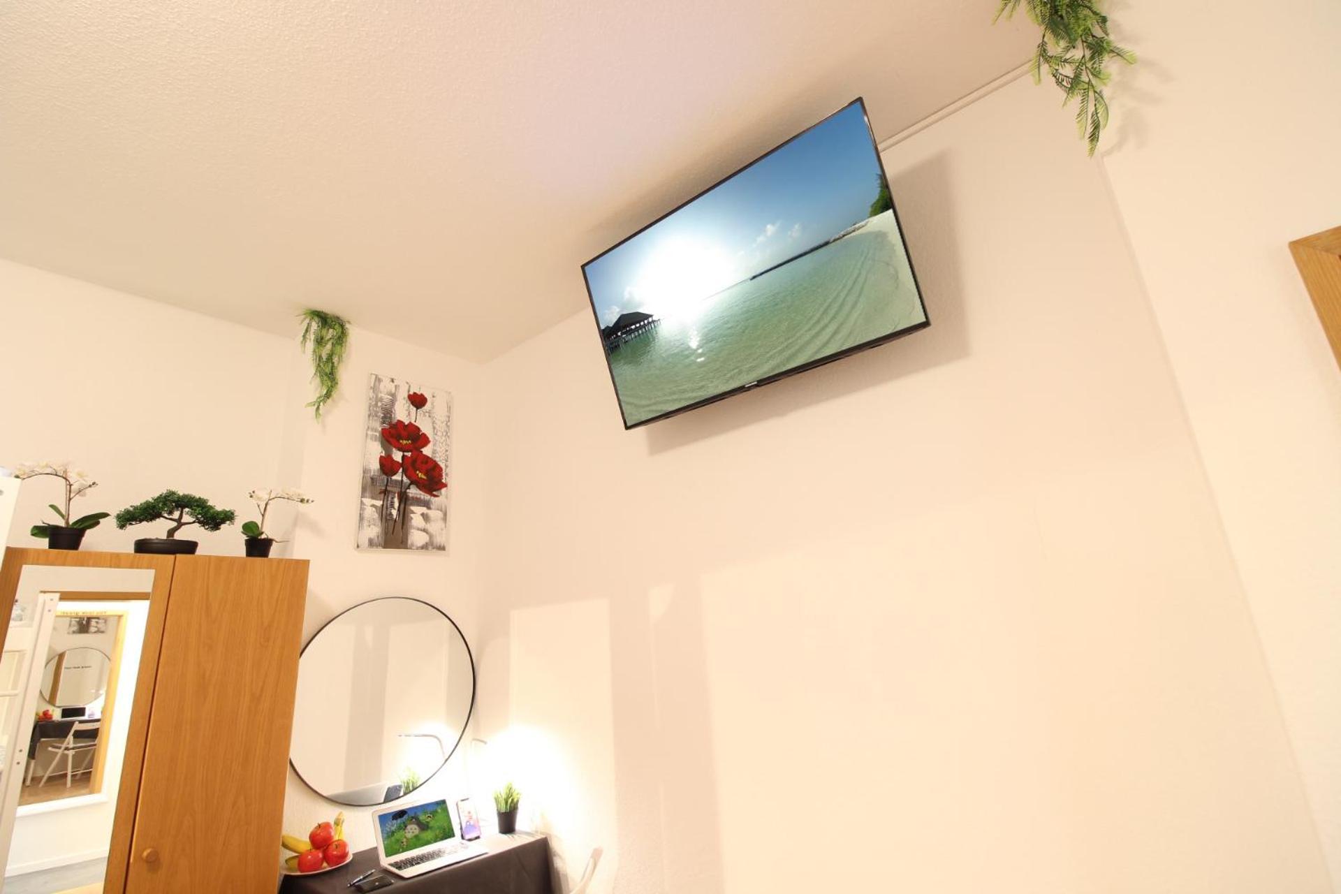 Hotel Zentrum - Komplettes Zimmer, Hochbett, Android Tv & Eigenem Bad - Perfekt Fuer Familien & Gruppen Ulm