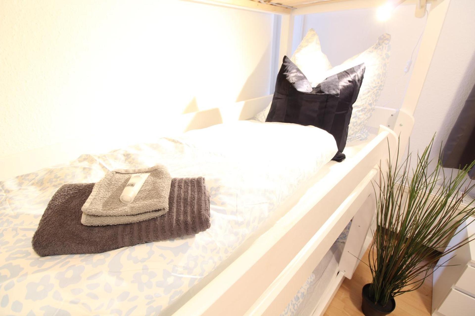 Hotel Zentrum - Komplettes Zimmer, Hochbett, Android Tv & Eigenem Bad - Perfekt Fuer Familien & Gruppen